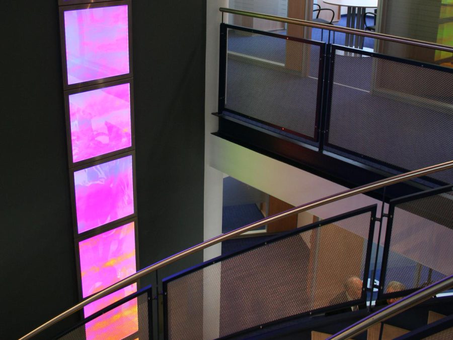 LED-Flächenlicht mit dichroitischem Acrylglas im Magnetbildrahmen